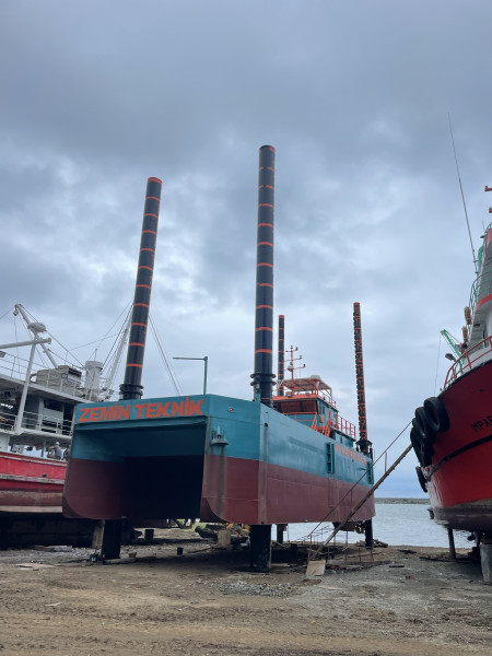 SELF PROPELLED JACK UP BARGE - Image 3