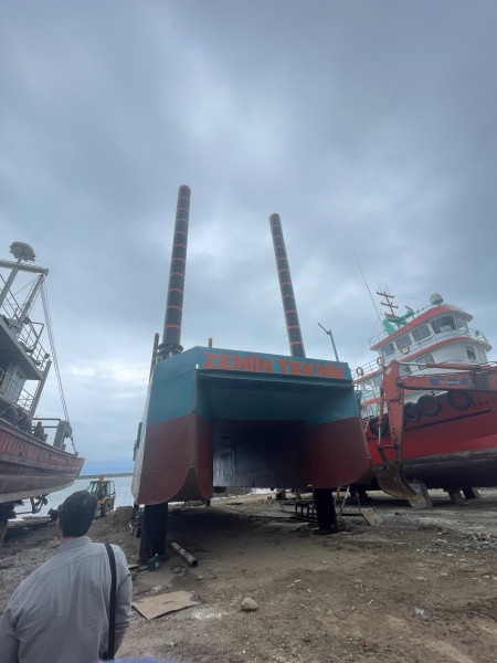SELF PROPELLED JACK UP BARGE - Image 4