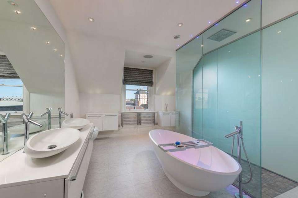 4 bedroom terraced house for sale Jesmond, Newcastle upon Tyne - Image 15
