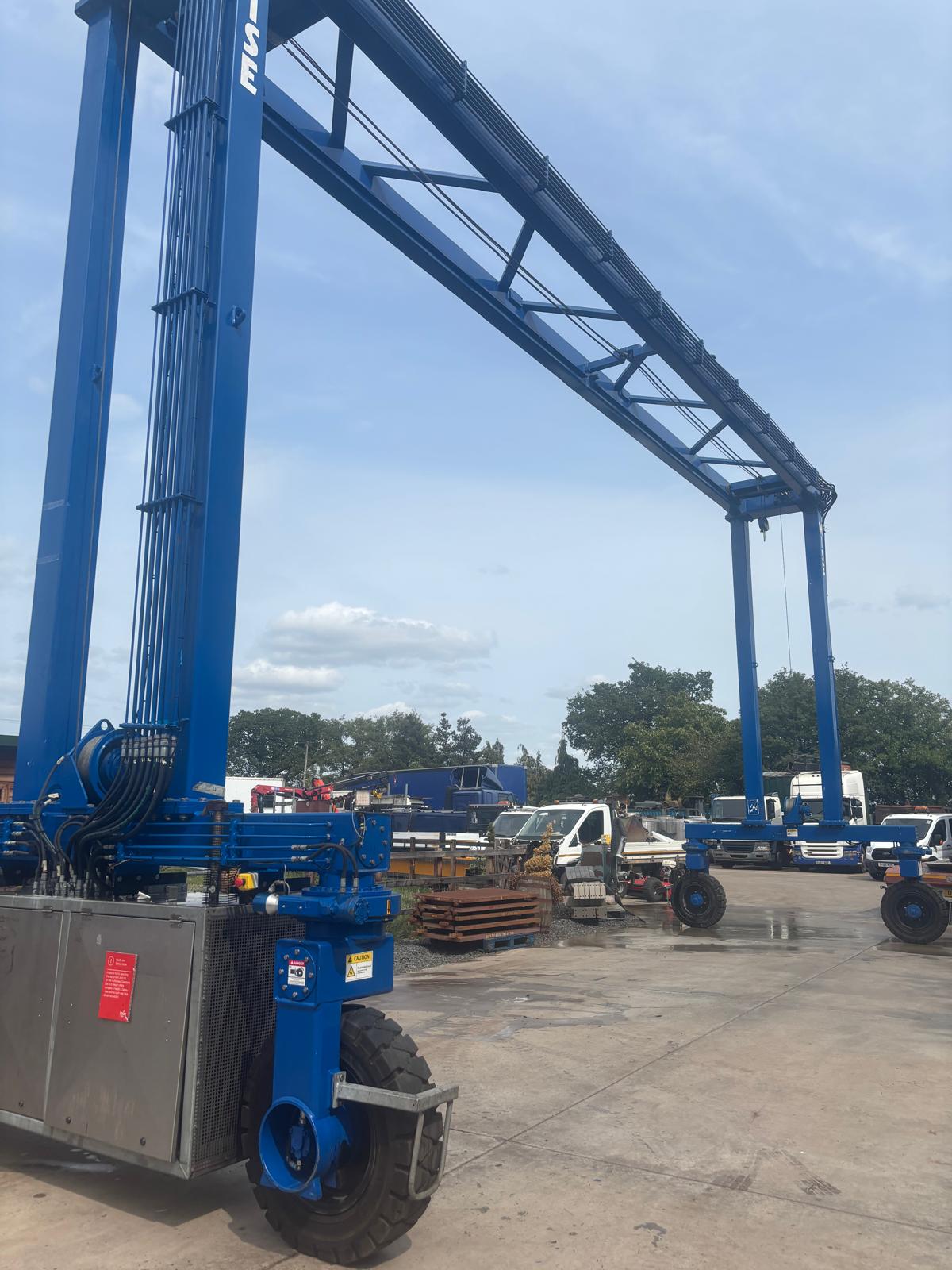 Straddle Carriers - Image 4